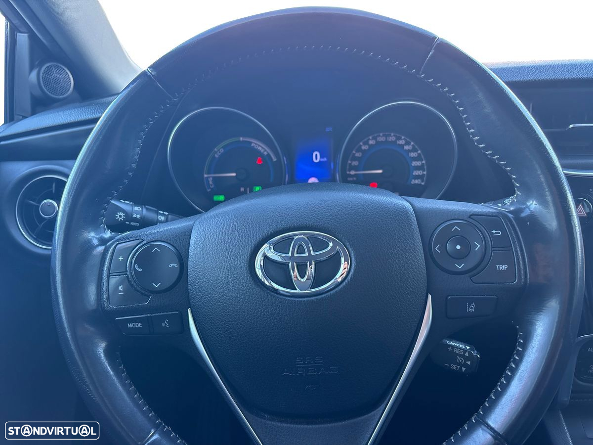 Toyota Auris Touring Sports 1.8 HSD Freestyle - 9