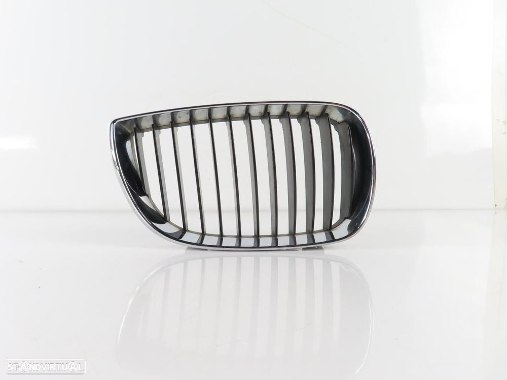 Grelha Cromada Direito/Frente Usado / Original BMW 1 (E87) 51137077130 - 1