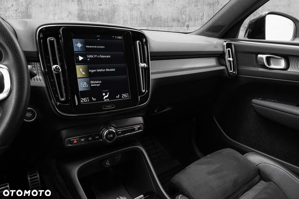 Volvo XC 40 T5 Twin Engine DKG R-Design - 27