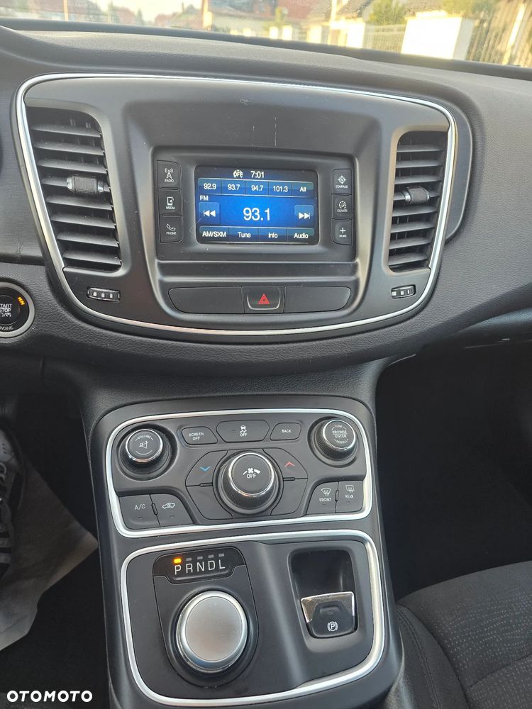 Chrysler 200 - 14