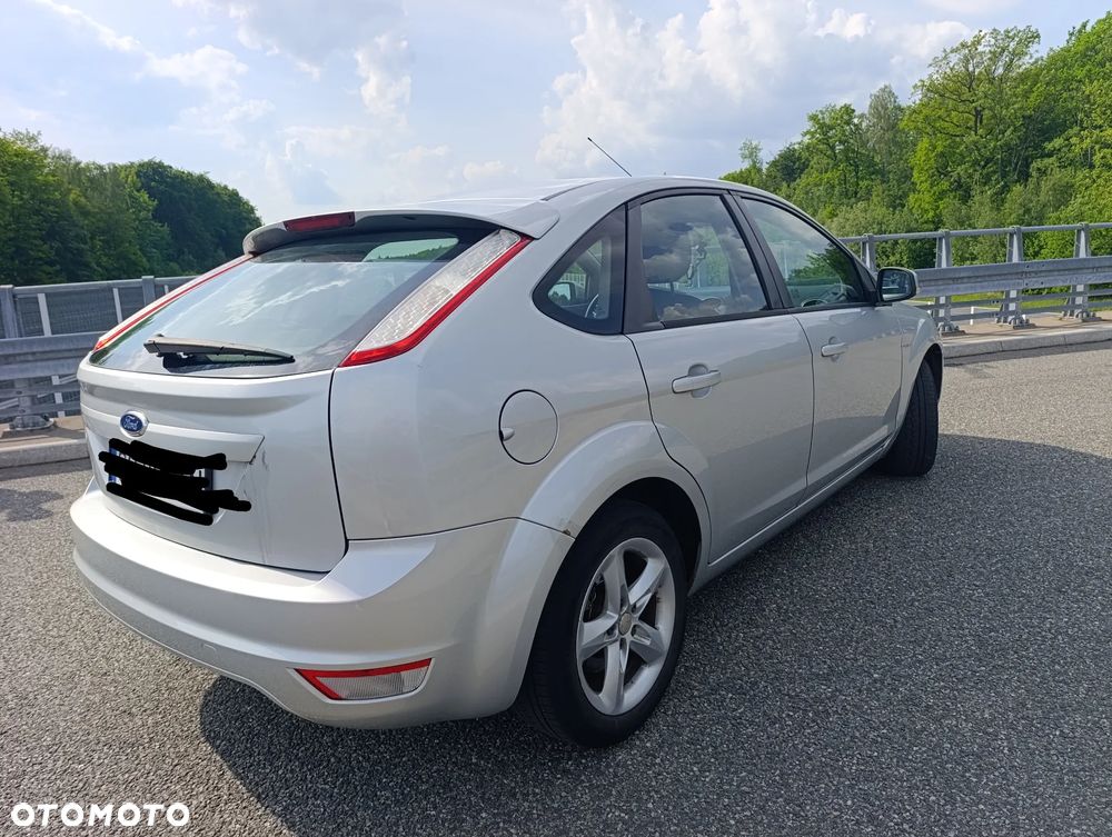 Ford Focus 1.8 TDCi Ambiente - 9