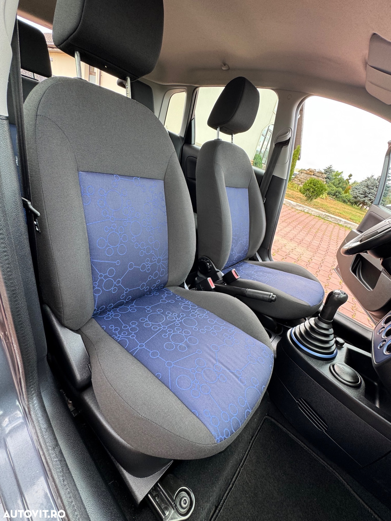 Ford Fiesta 1.3 Trend - 28