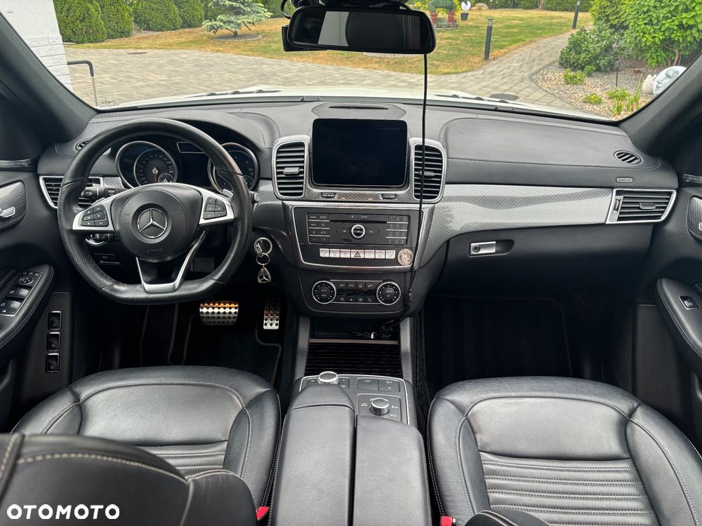 Mercedes-Benz GLS - 10