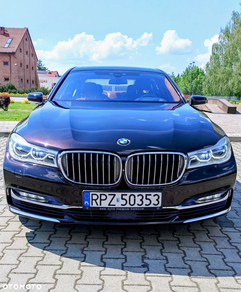 BMW Seria 7 750Li xDrive - 2