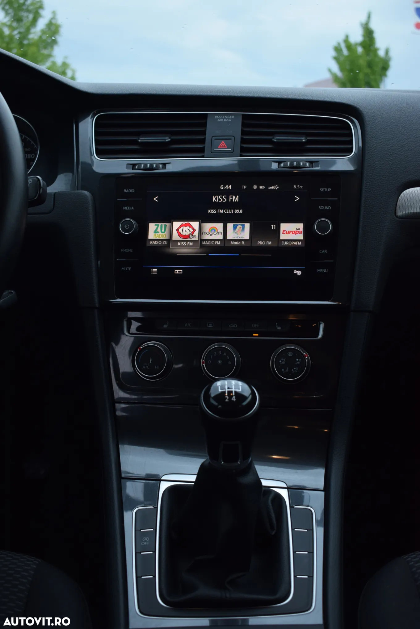 Volkswagen Golf 1.6 TDI Comfortline - 10