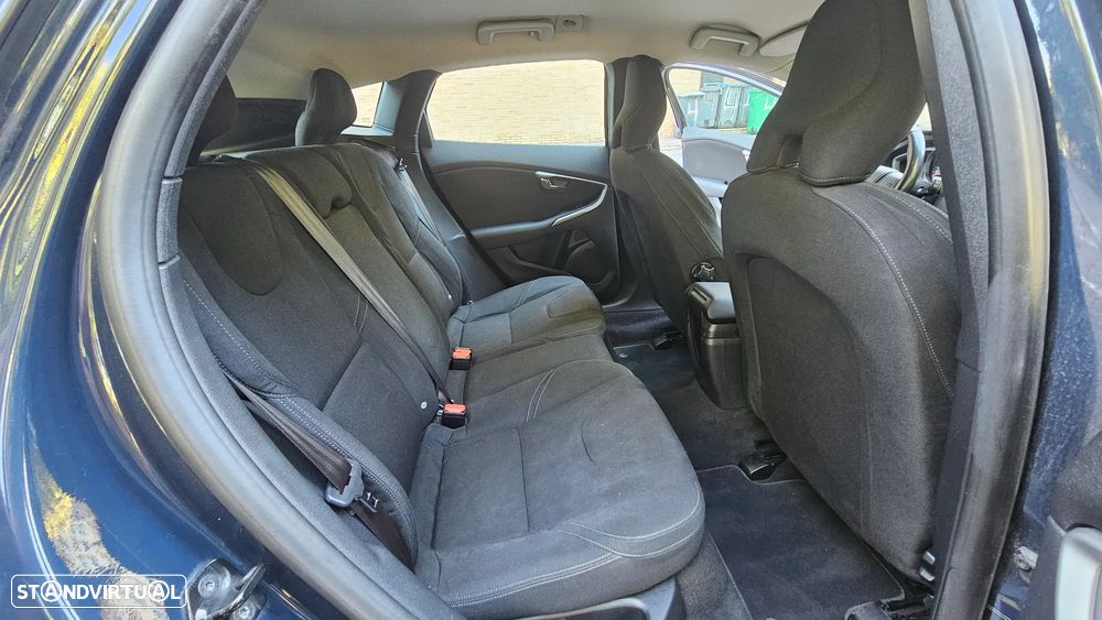 Volvo V40 - 27