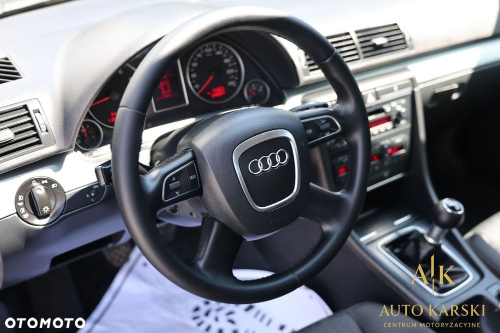 Audi A4 Avant - 19