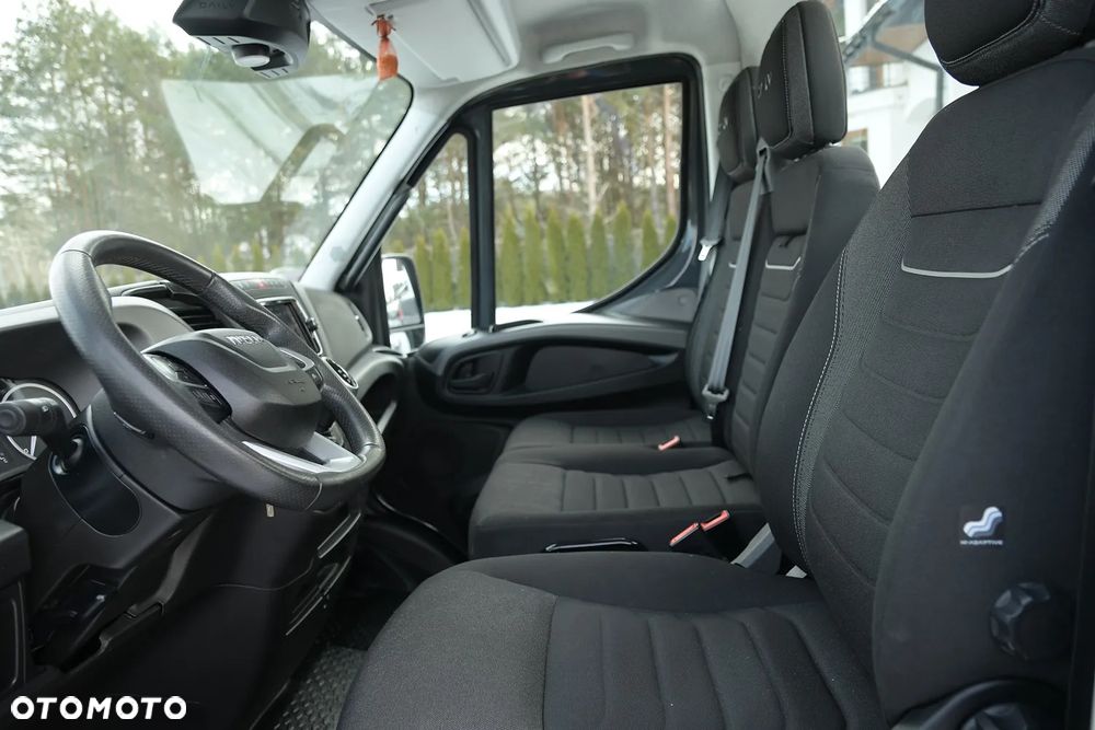 Iveco DAILY 35-180 * 3.0 Diesel 180KM * AUTOLAWETA * HiMATIC * NAVI * KAMERA COFANIA * IDEALNY STAN! - 26