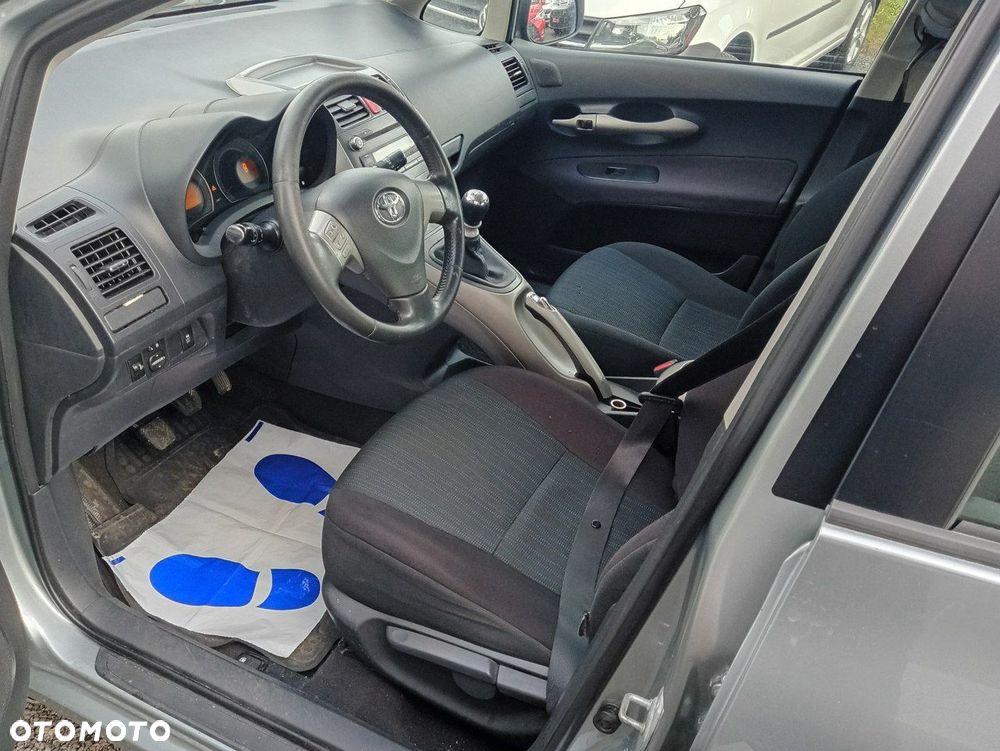 Toyota Auris - 8