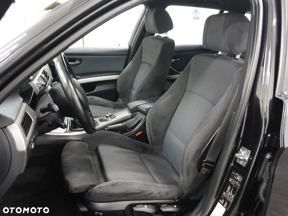 BMW Seria 3 318i - 20