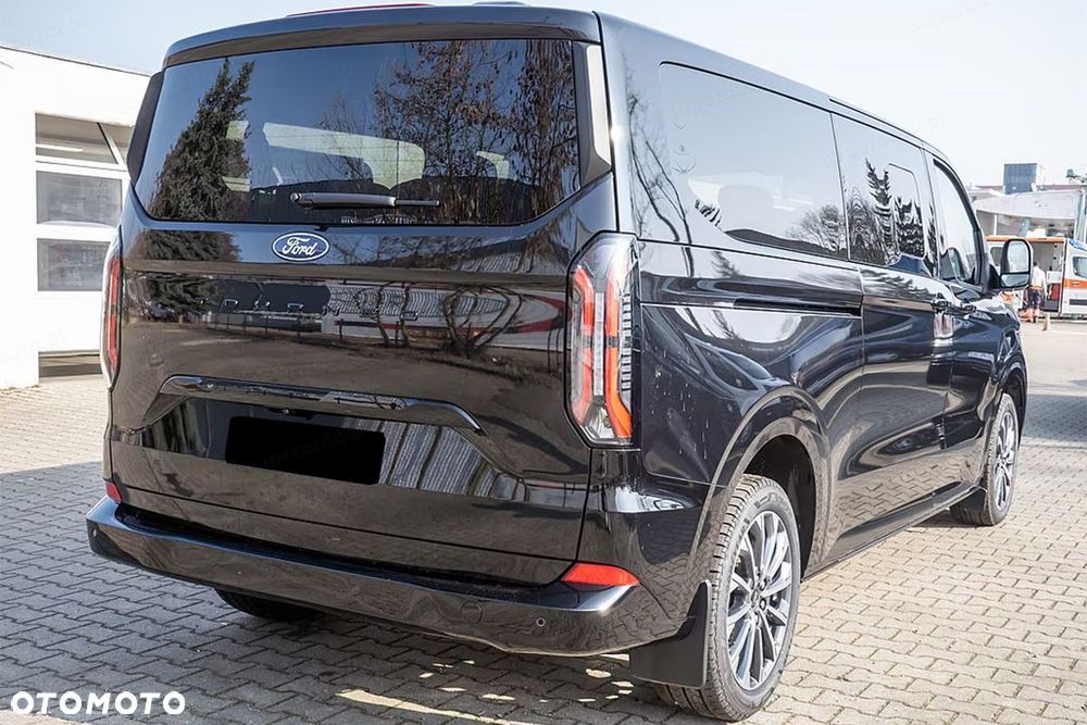 Ford Tourneo Custom - 5