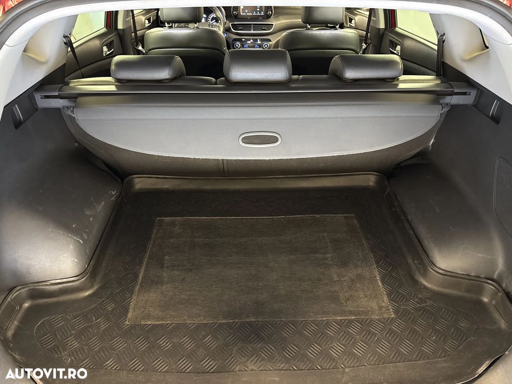 Hyundai Tucson 2.0 CRDI 4WD 6AT Luxury+ - 15