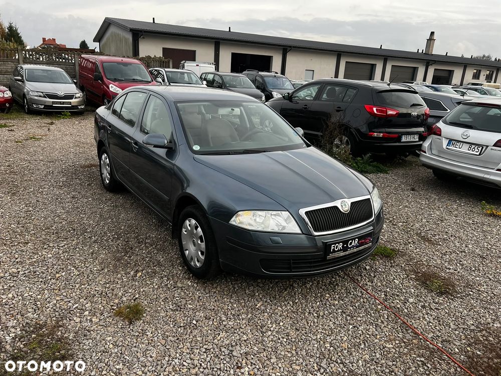 Skoda Octavia 1.6 Ambiente - 2