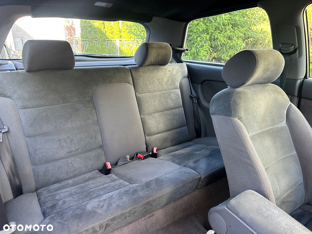 Audi A3 3-drzwiowe 1.6 Attraction - 14