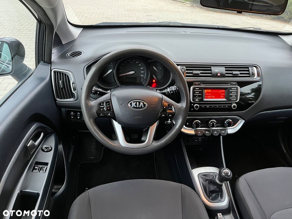 Kia Rio 1.2 Attract - 5