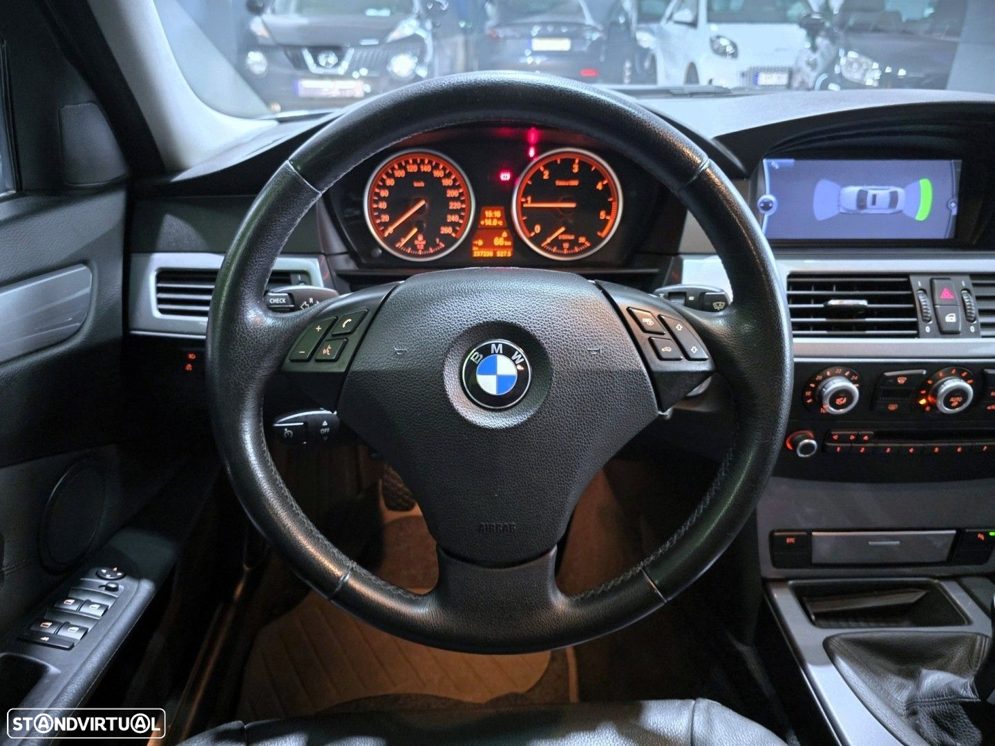 BMW 520 d Executive - 14