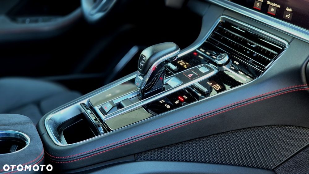 Porsche Panamera - 17