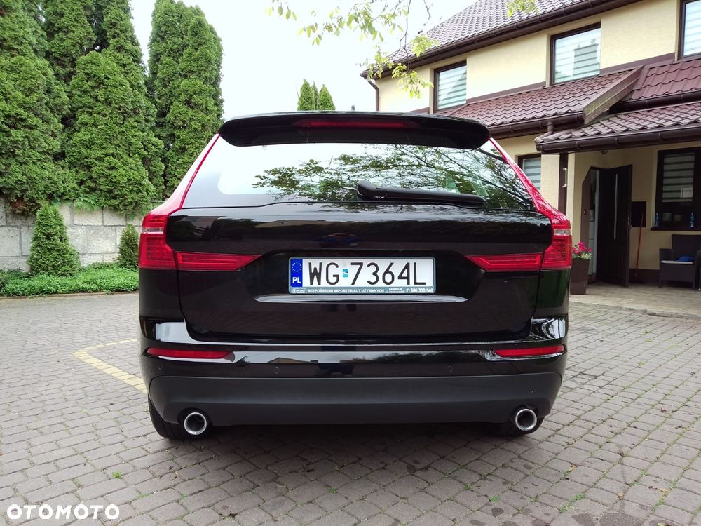 Volvo XC 60 B4 D AWD Geartronic Momentum - 9