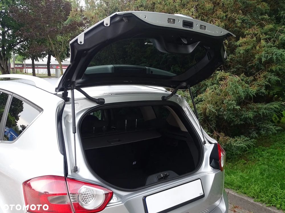 Ford Kuga 2.0 TDCi 2x4 Trend - 35