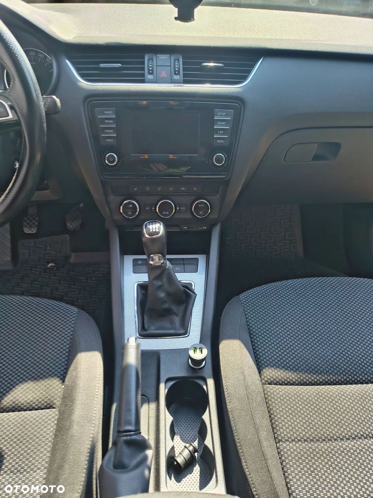 Skoda Octavia 1.4 TSI Elegance - 27