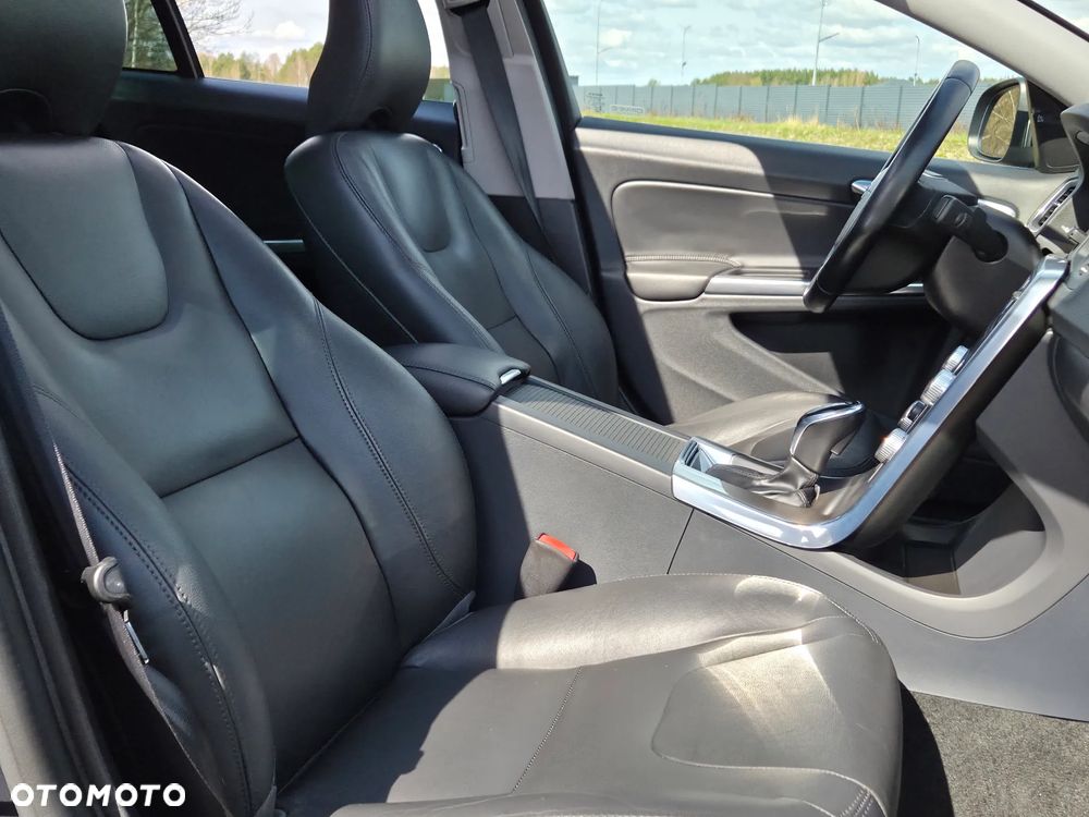 Volvo S60 T5 Drive-E Summum - 23
