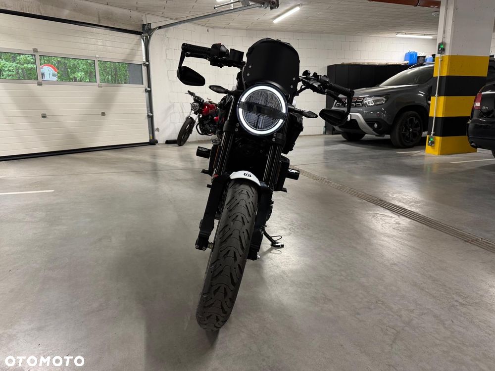 Husqvarna Vitpilen - 4