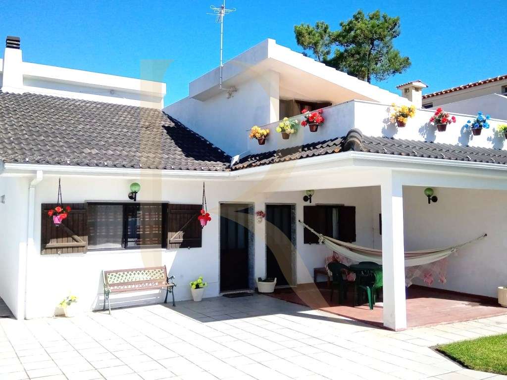Moradia T5 com piscina e terraço na Quinta da Lobateira - Fernão Ferro - Grande imagem: 5/26