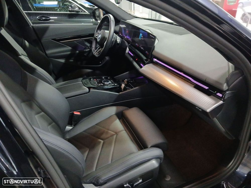 BMW 530 e Pack M - 28