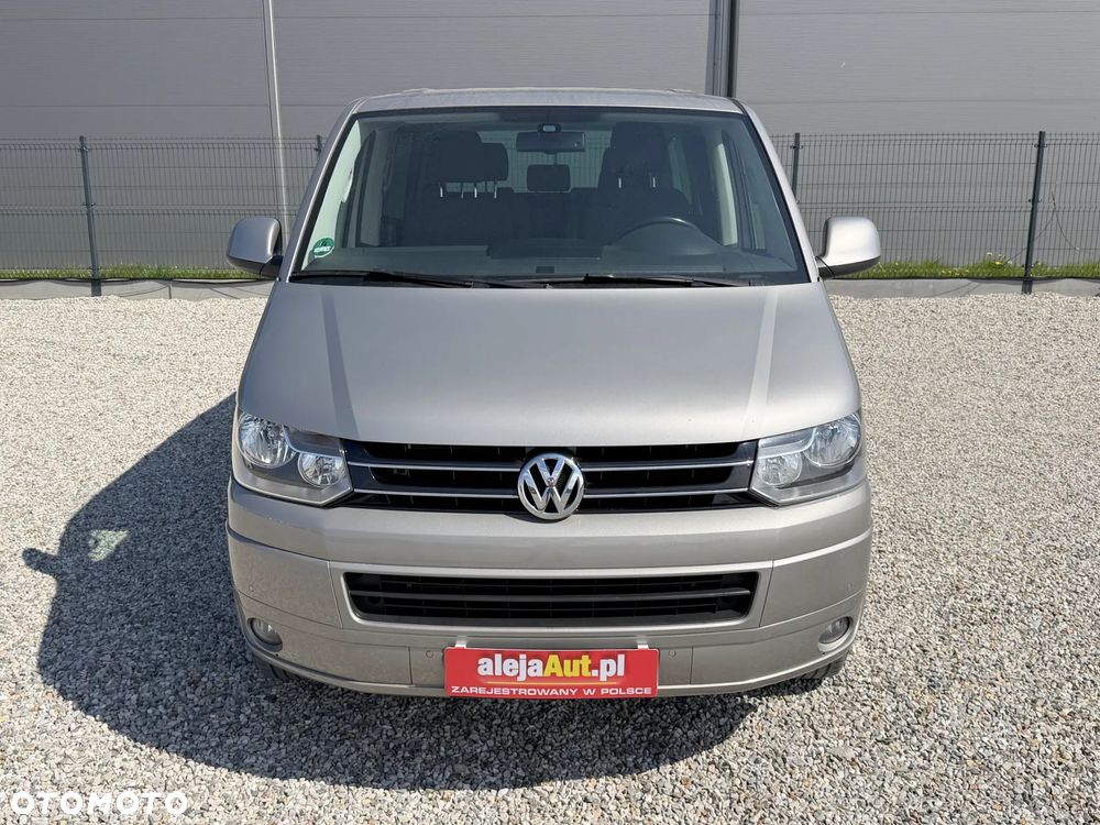 Volkswagen Multivan - 12