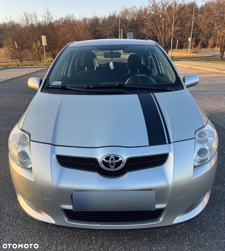 Toyota Auris - 1
