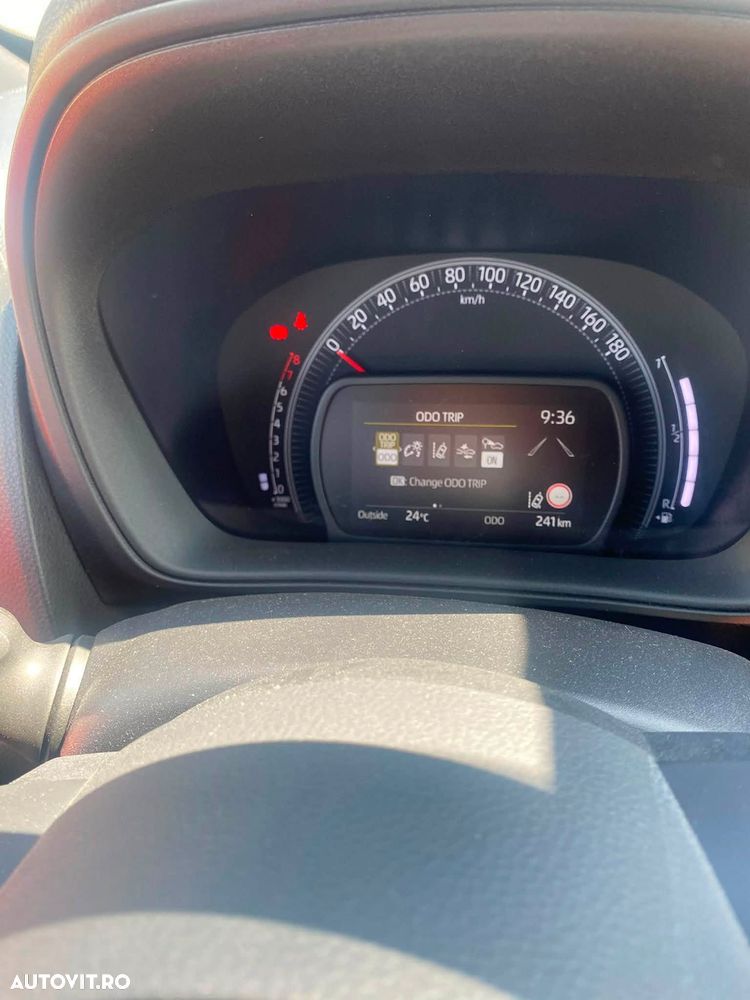 Toyota Aygo X 1.0l MT Active - 14
