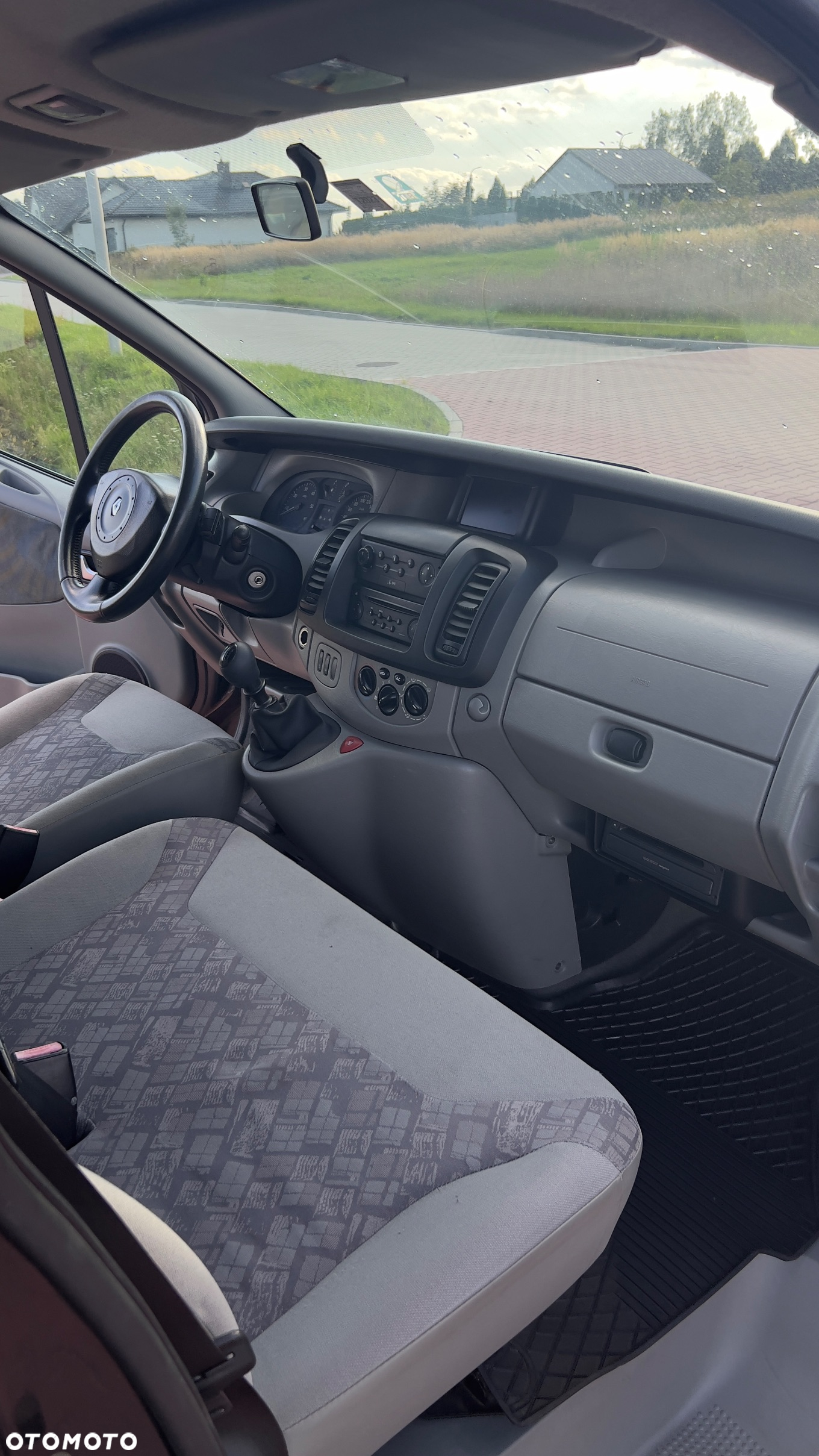 Renault Trafic dCi Passenger - 19