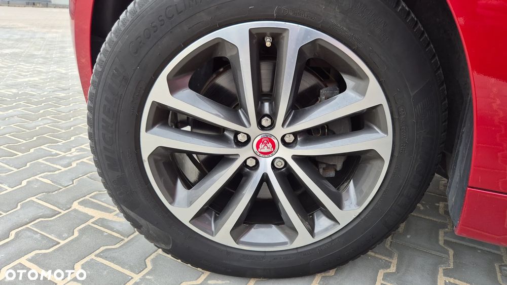 Jaguar F-Pace 30d AWD R-Sport - 19