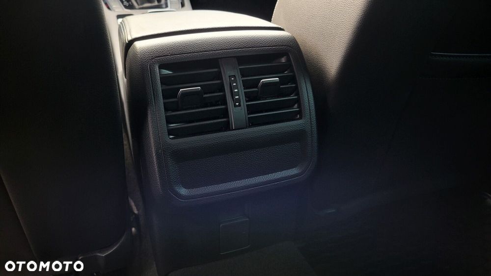 Volkswagen Passat - 14