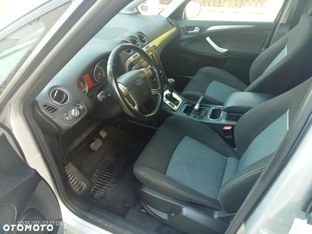Ford S-Max 2.0 TDCi DPF Titanium - 3