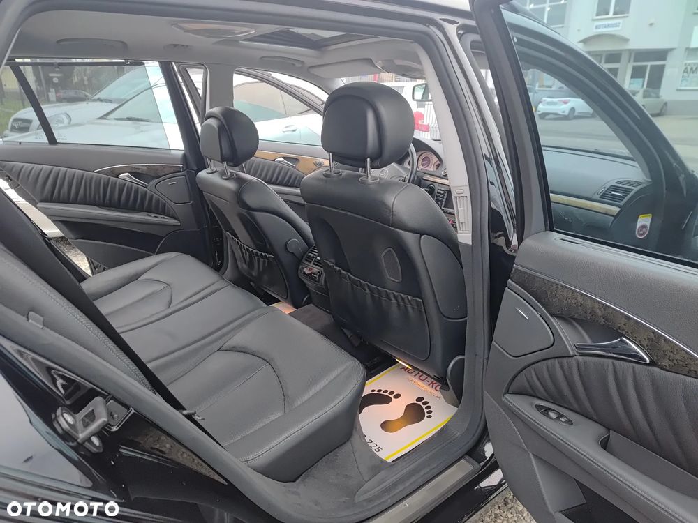 Mercedes-Benz Klasa E 500 Avantgarde Sport Edition - 25