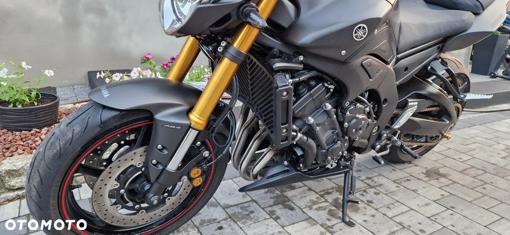 Yamaha FZ8 - 12