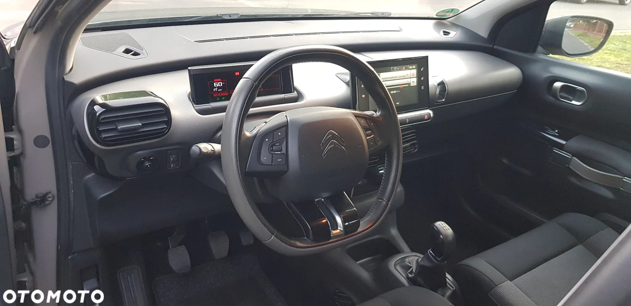 Citroën C4 Cactus - 27