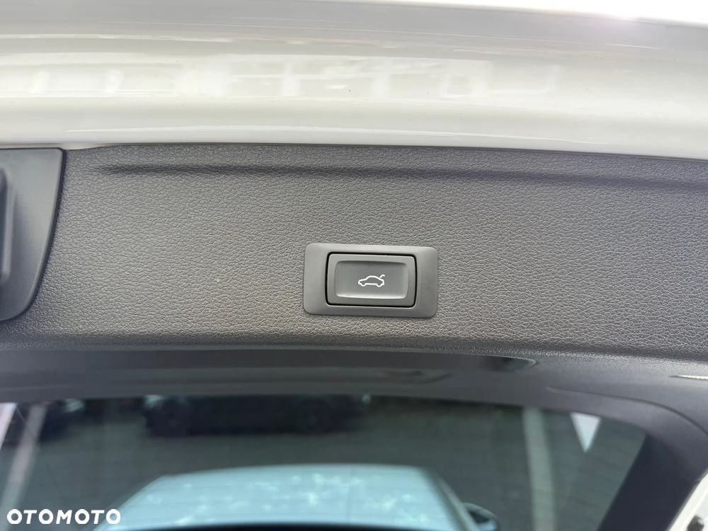 Audi A4 Avant 35 TFSI mHEV Advanced S tronic - 12