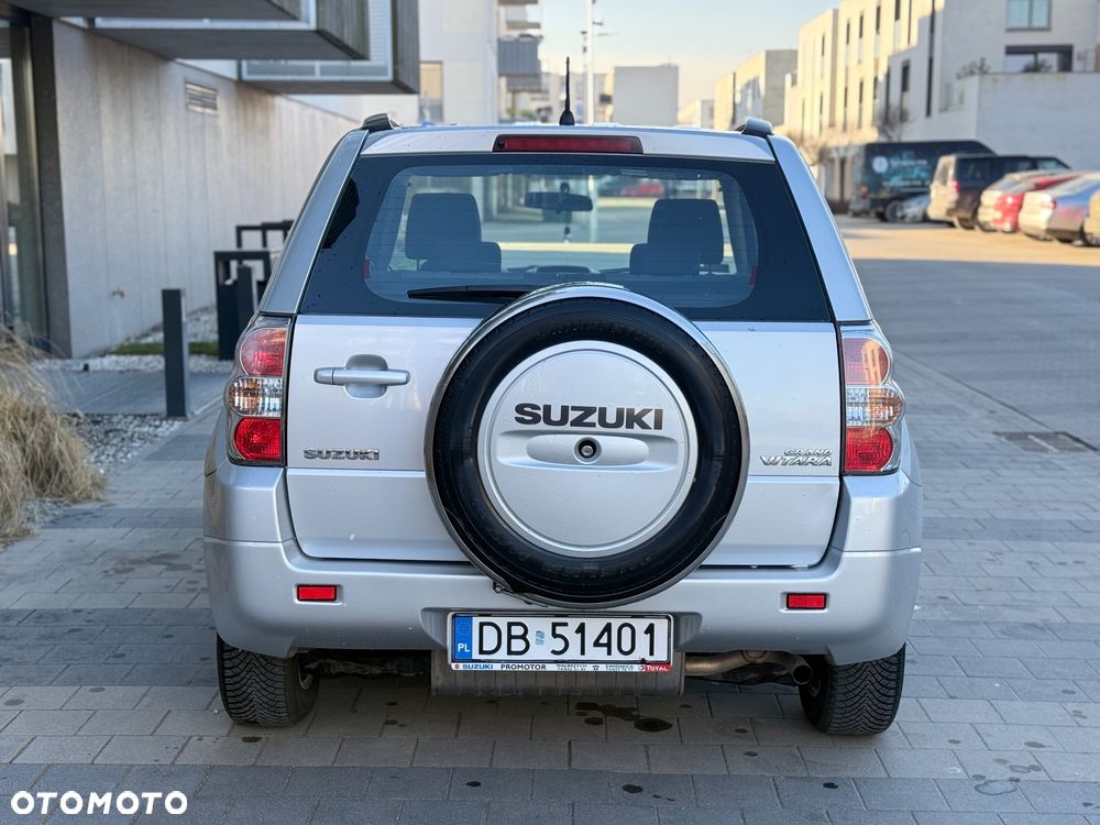 Suzuki Grand Vitara - 17