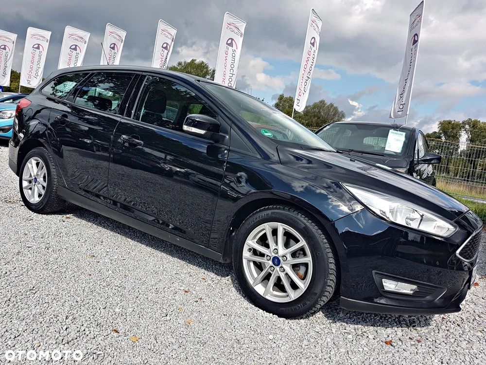 Ford Focus 1.0 EcoBoost Trend Sport - 29