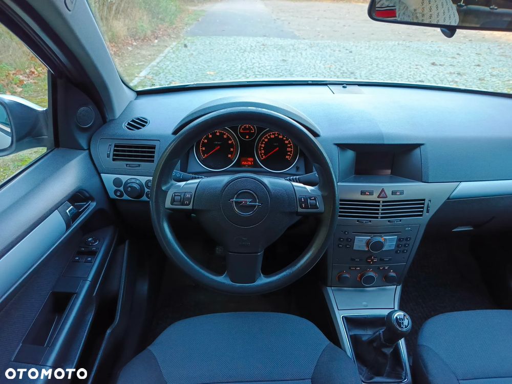 Opel Astra - 9
