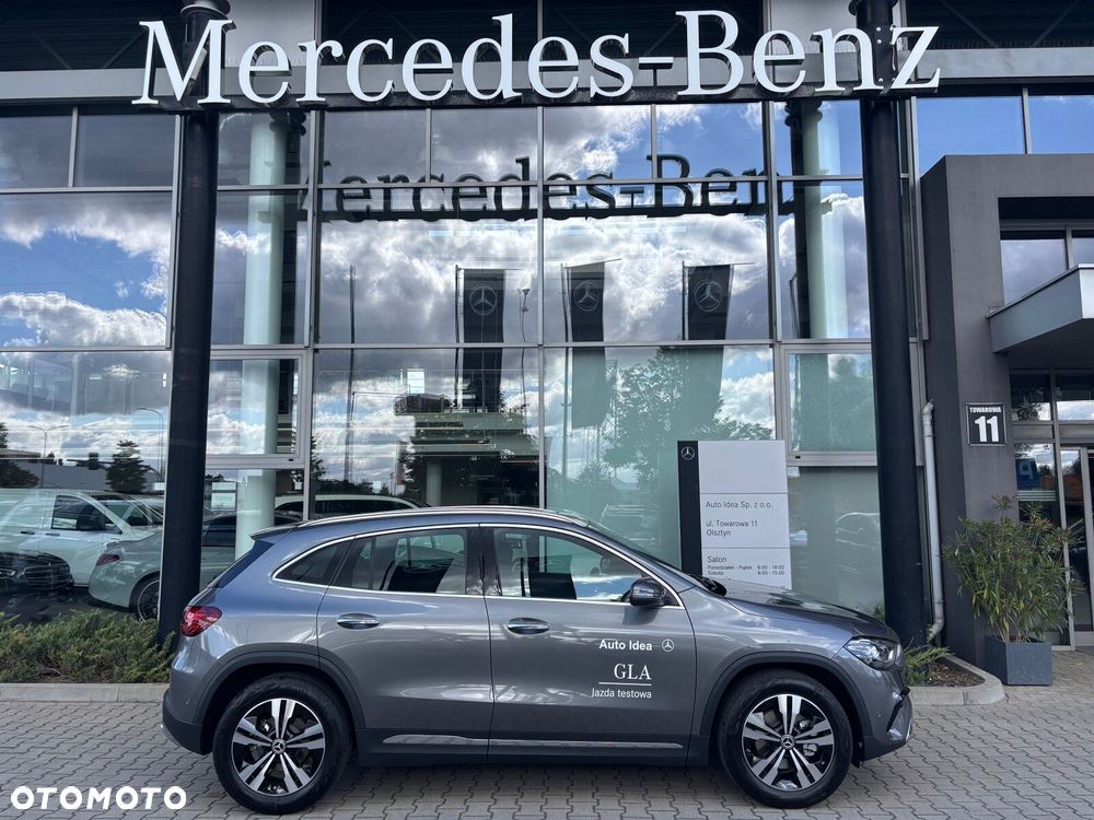 Mercedes-Benz GLA - 5