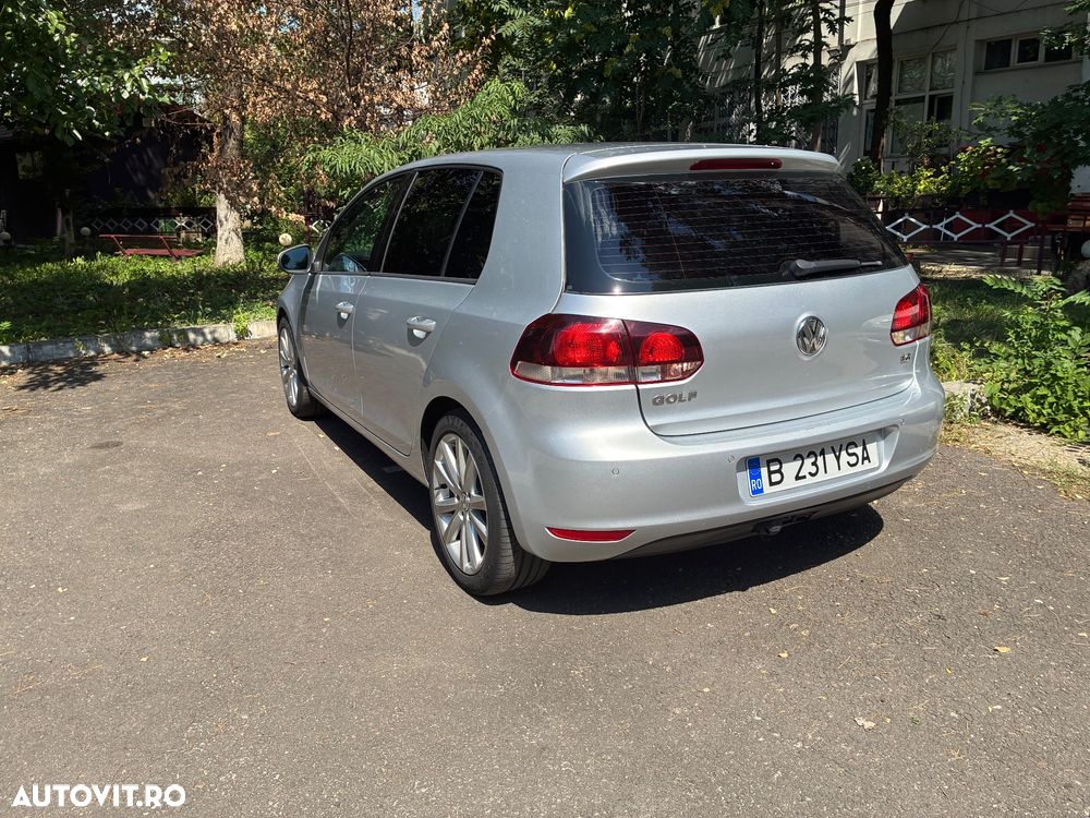 Volkswagen Golf 1.6 Highline DSG - 5