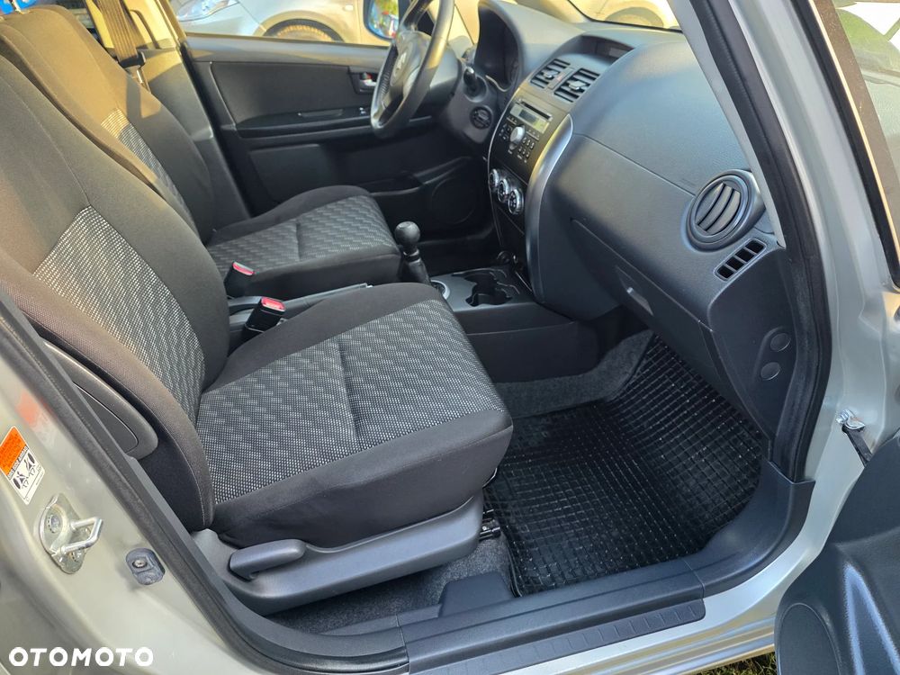 Suzuki Sx4 2008 photo 4