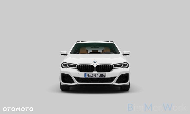 BMW Seria 5 520d xDrive mHEV M Sport sport - 2