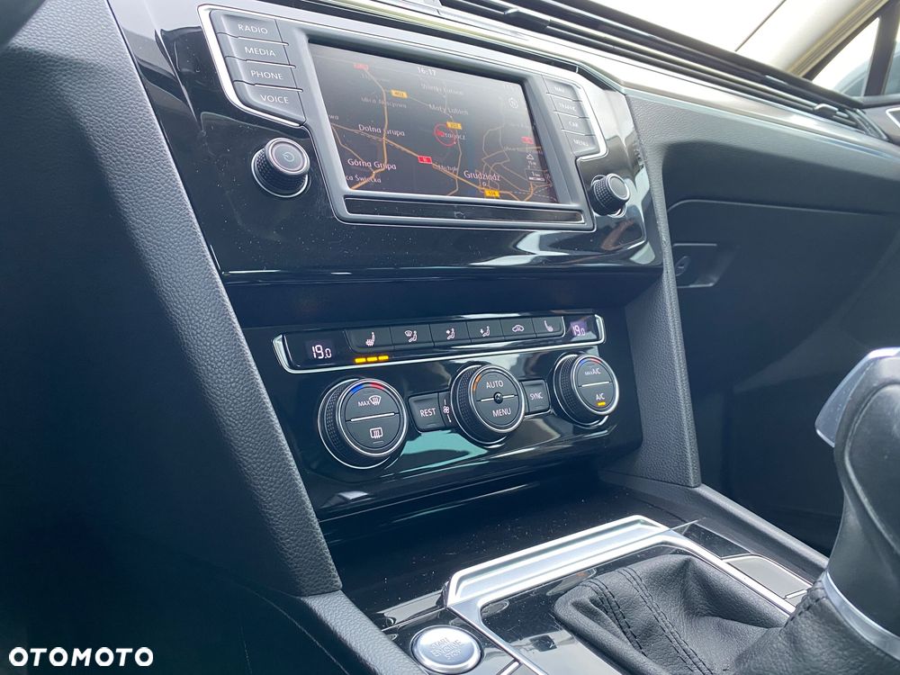 Volkswagen Passat 2.0 TDI BMT Highline DSG - 14