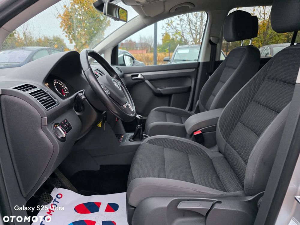 Volkswagen Touran 1.6 TDI DPF BlueMotion Technology Comfortline - 25