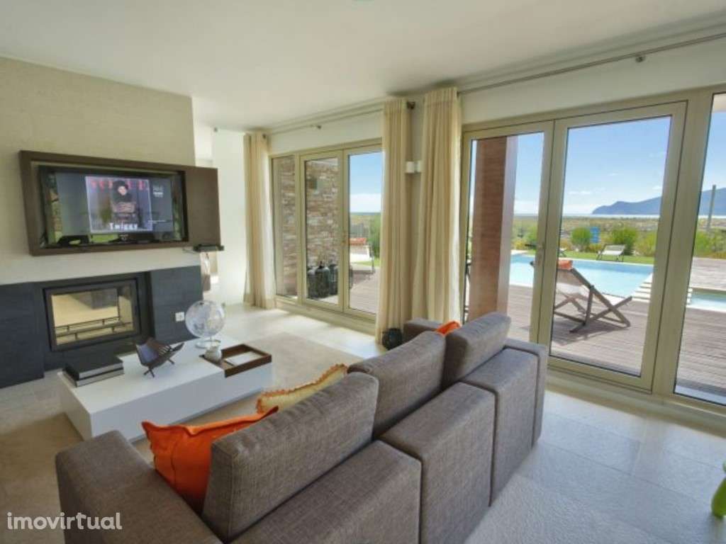 T2 com piscina e jardim privados, à frente da praia de Tróia - Grande imagem: 5/24