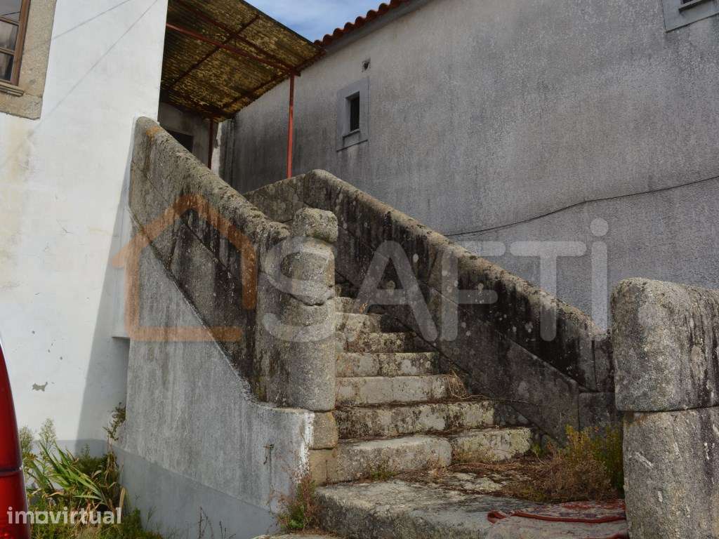 Quinta com Moradia e Grande Terreno à Venda em Alverca da Beira - Grande imagem: 2/20